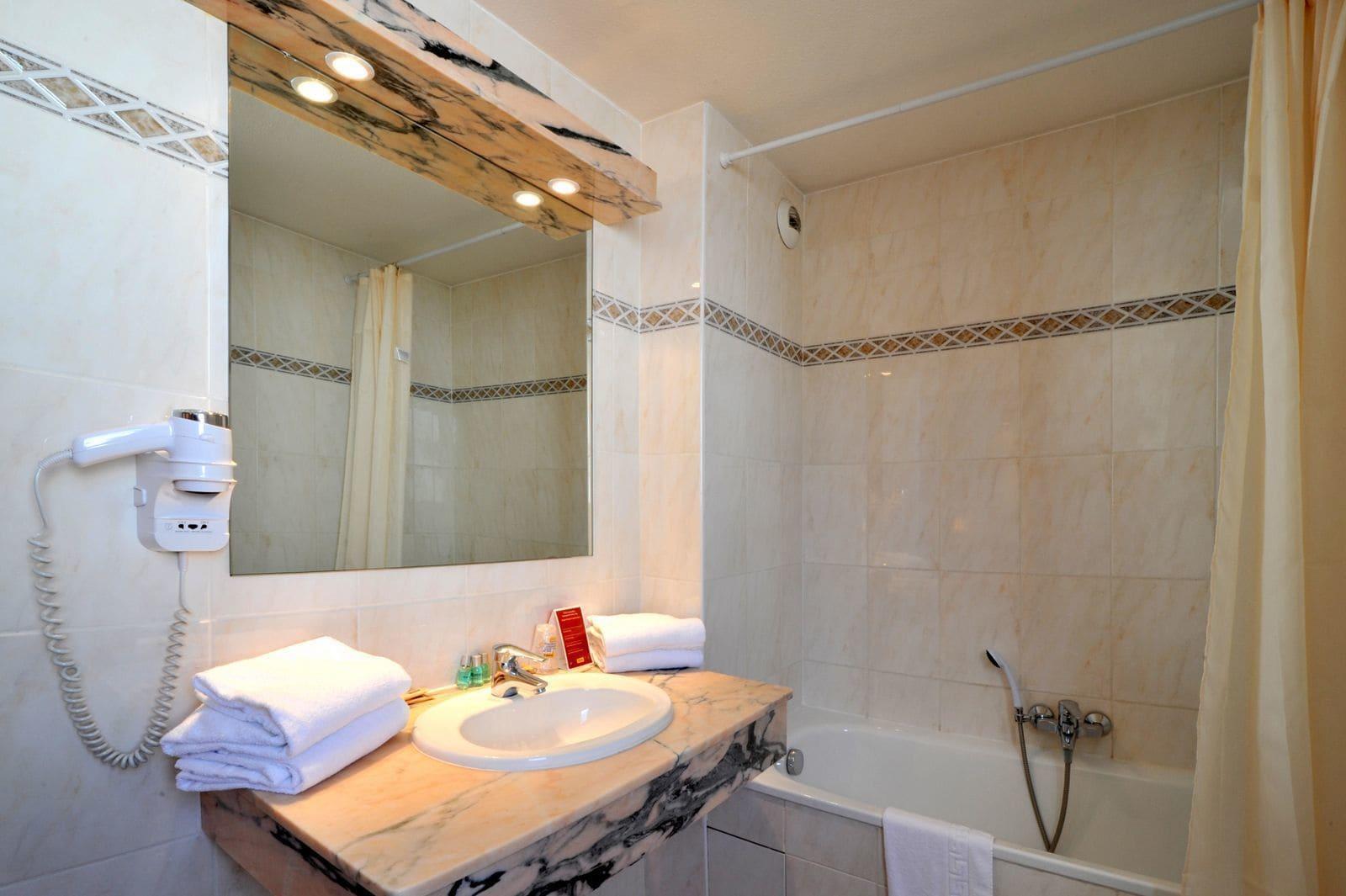 Brit Hotel Toulon - La Valette מראה חיצוני תמונה