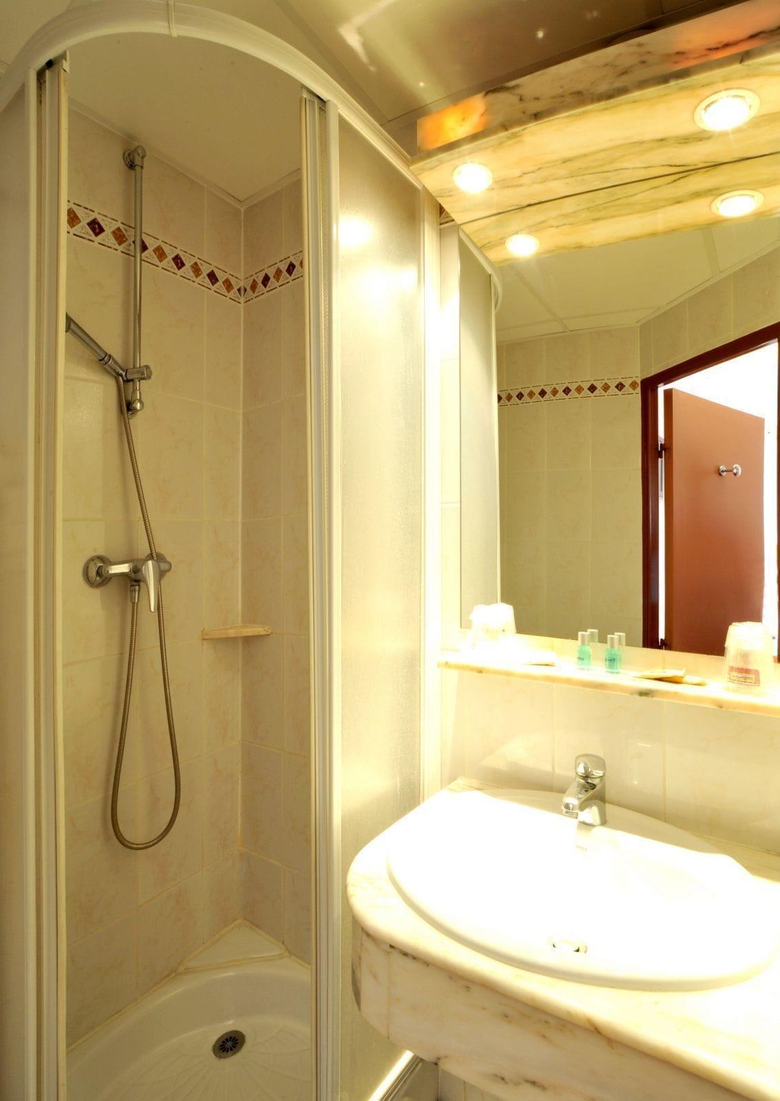 Brit Hotel Toulon - La Valette מראה חיצוני תמונה
